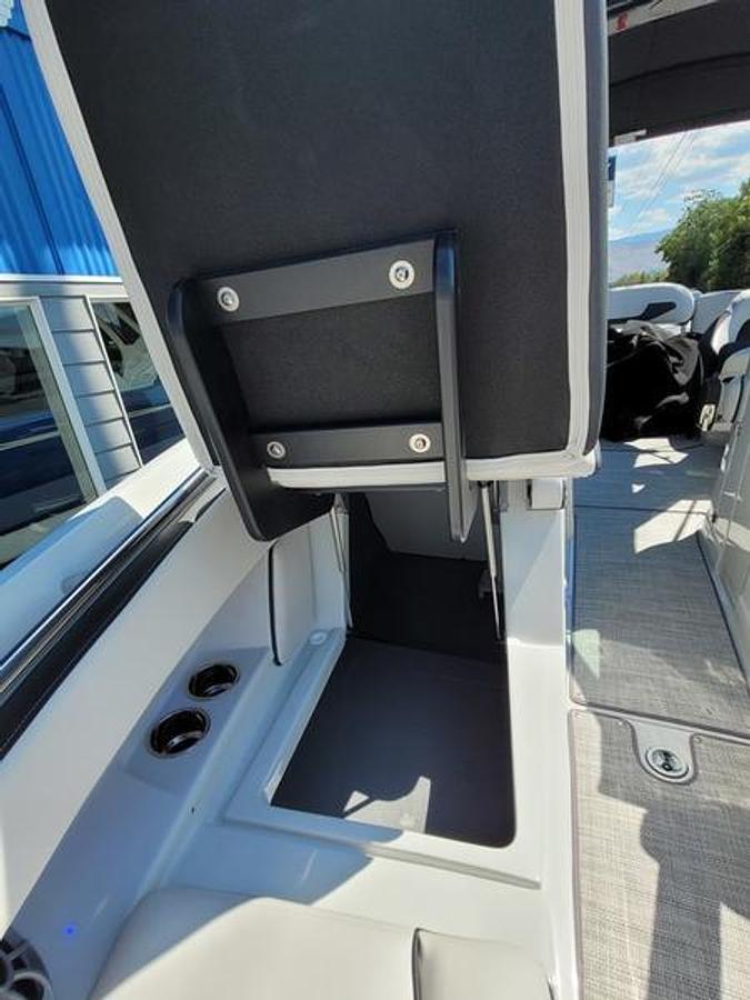 2024 Crownline 260 SS