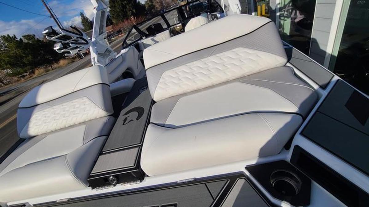 2026 Centurion Ri245