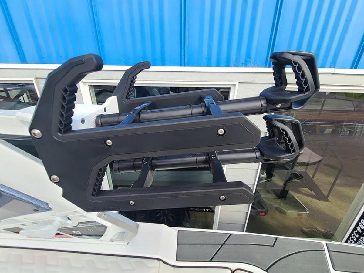 2026 Centurion Ri 230