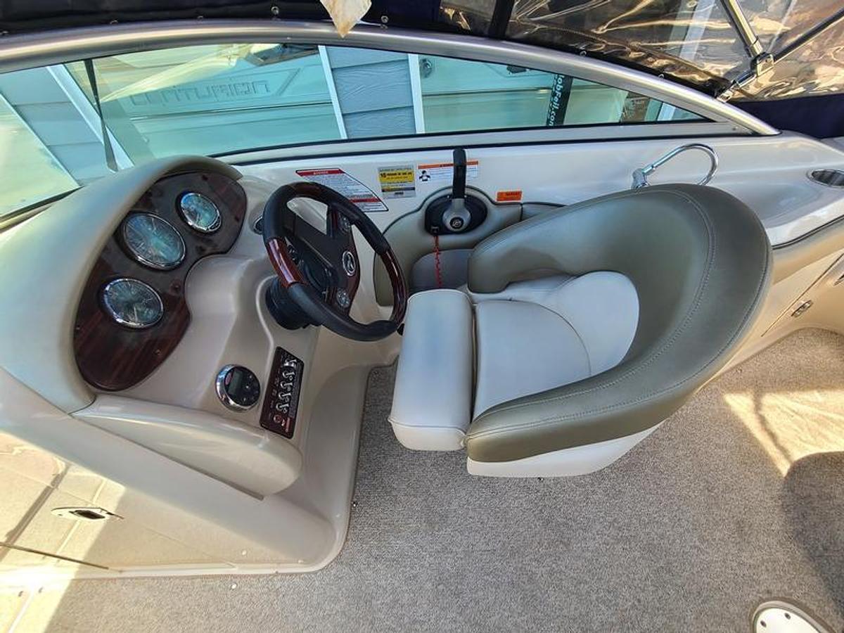 Used 2007 SeaRay 220 SUNDECK