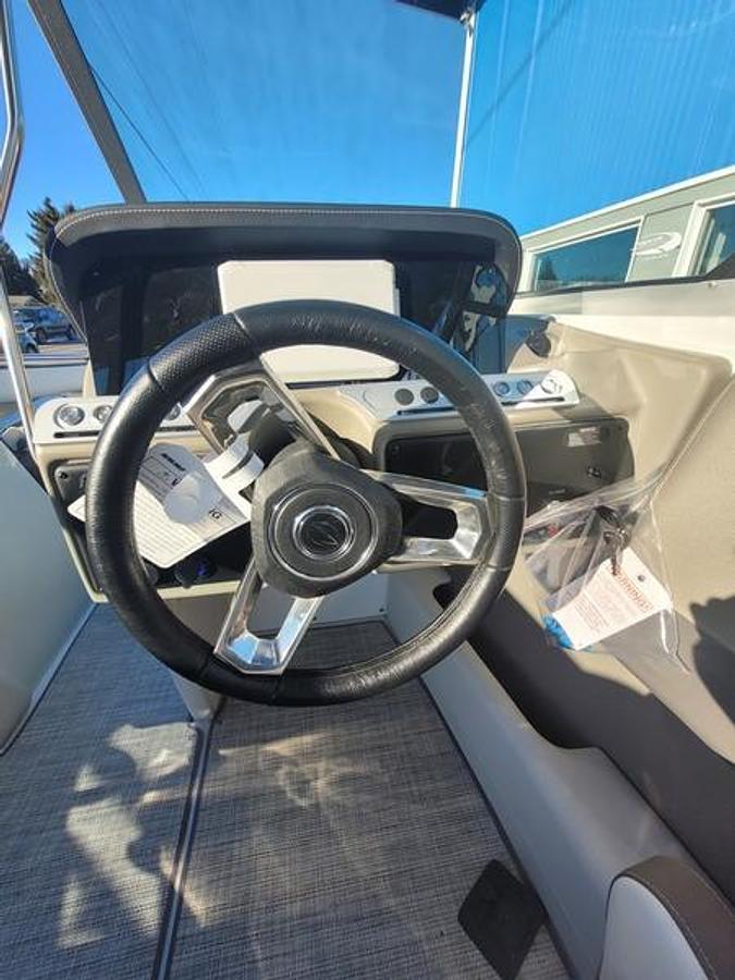 2024 Crownline 240 SS