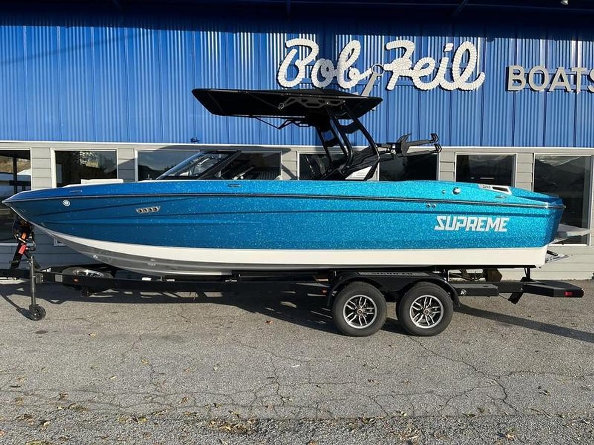2026 Supreme Boats S240