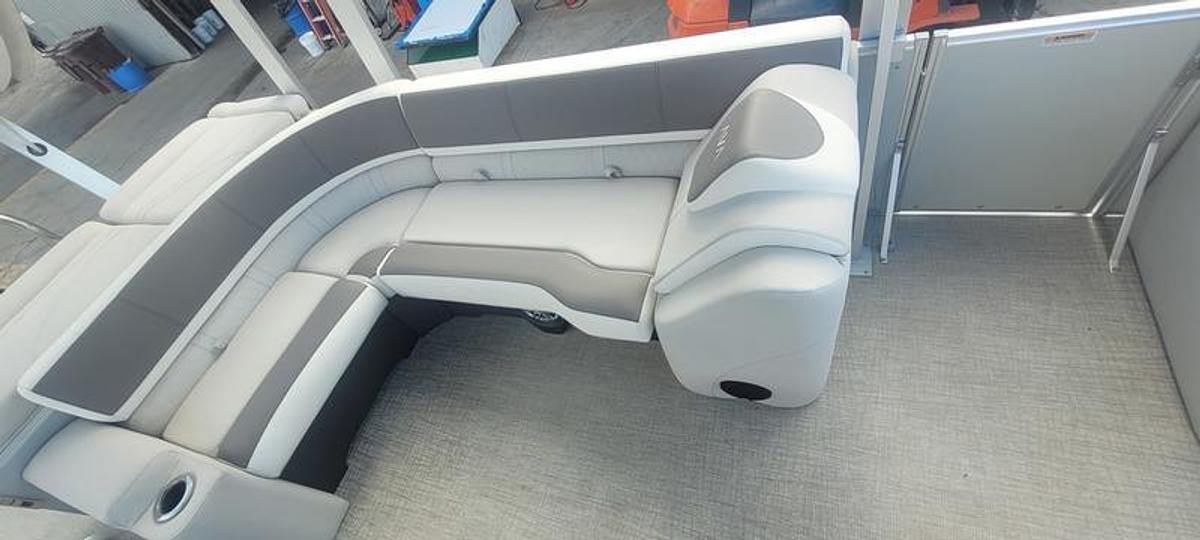 2025 Avalon CATALINA - 25 FUNSHIP CRUISE