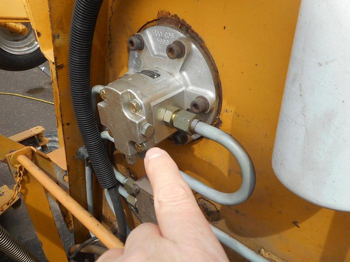 Used 2001 Excel Hustler 4600 Mower- Stock #: 8584