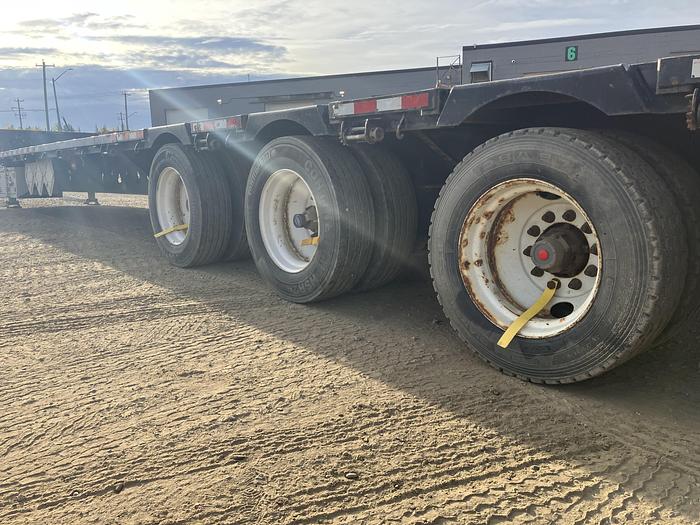 Used 2020 Manac 53' Tridem Step Deck