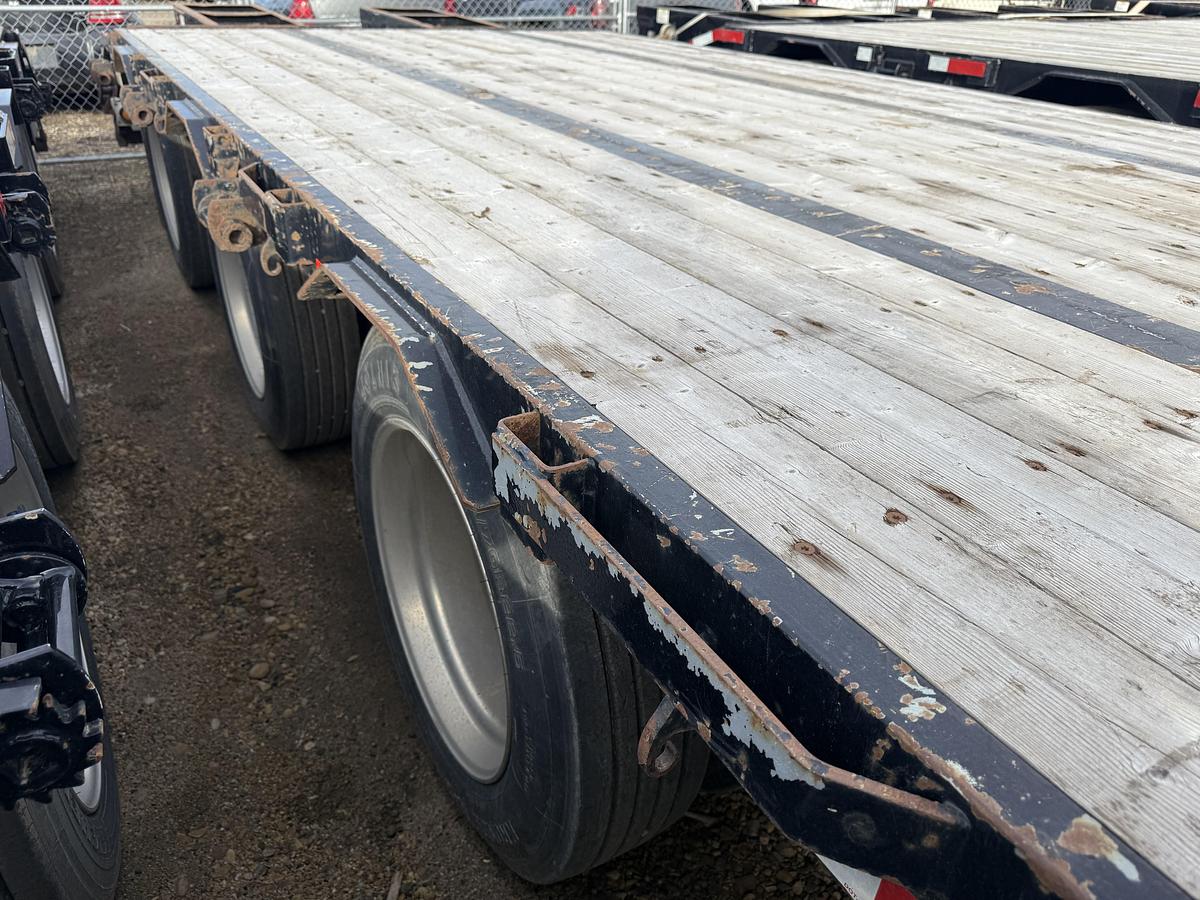 Used 2022 Lode King 53' Tridem Step Deck with Ramps