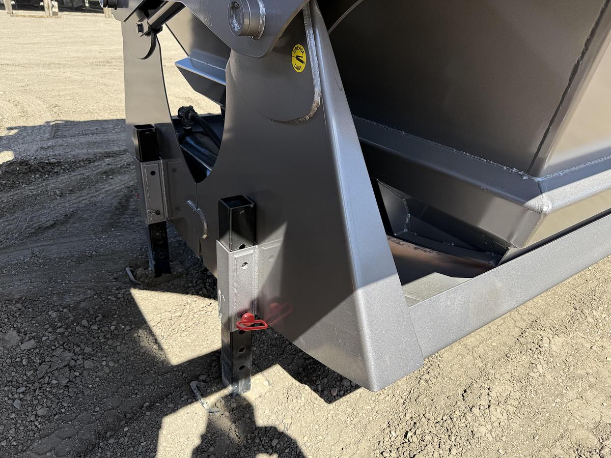 2025 Load Line 42' Tridem Clam Dump