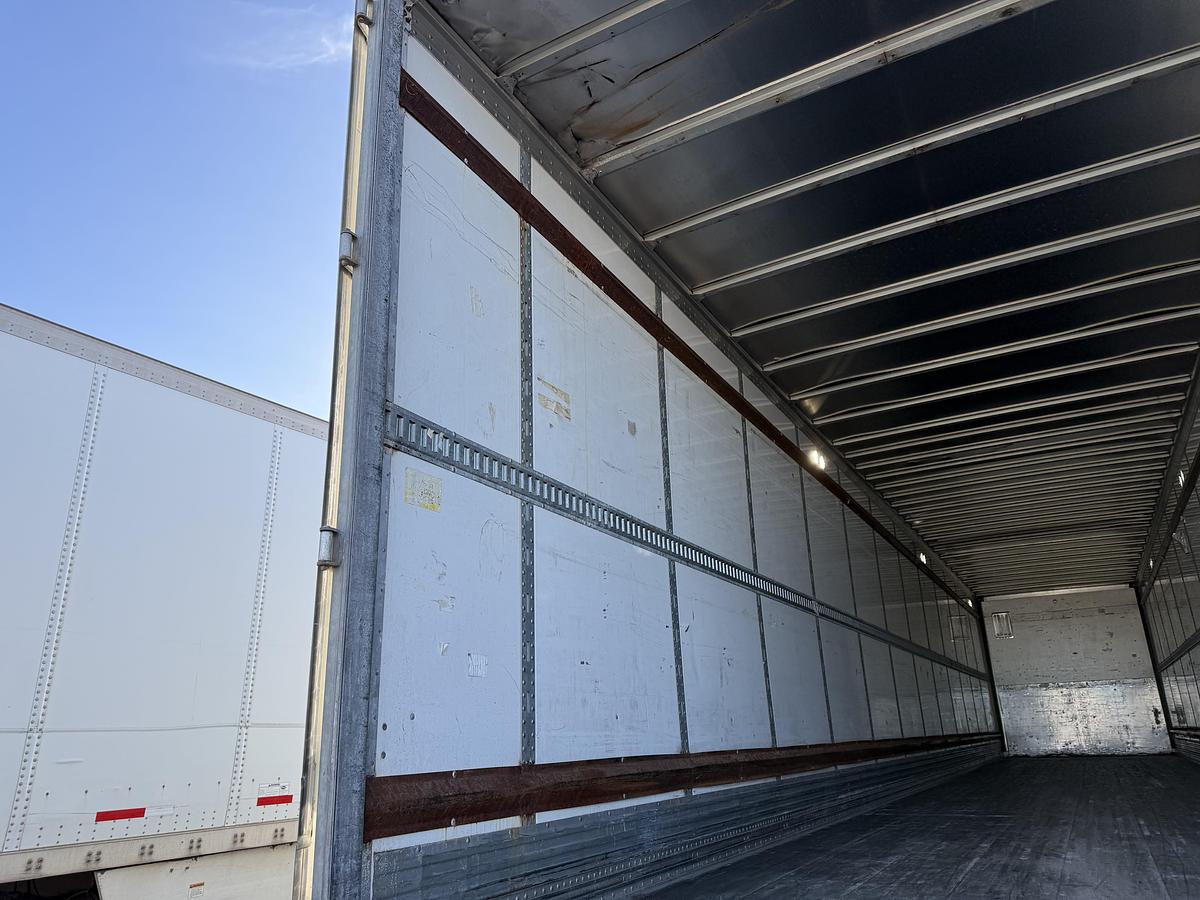 Used 2016 Stoughton 53' Tandem Dry Van