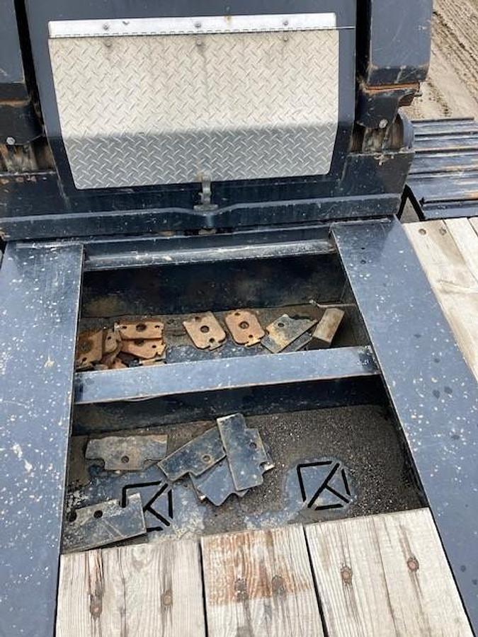 Used 2023 K-Line Hydraulic RGN Triaxle