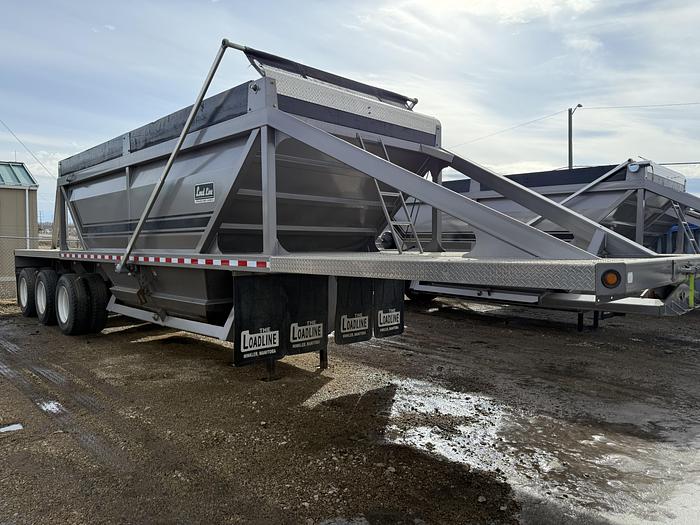 Used 2022 Load Line 42' Tridem Clam Dump