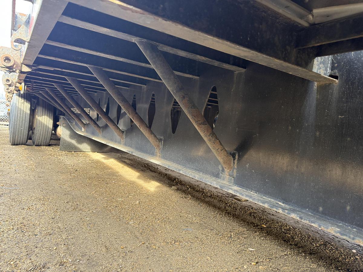 Used 2022 Lode King 53' Tridem Step Deck with Ramps