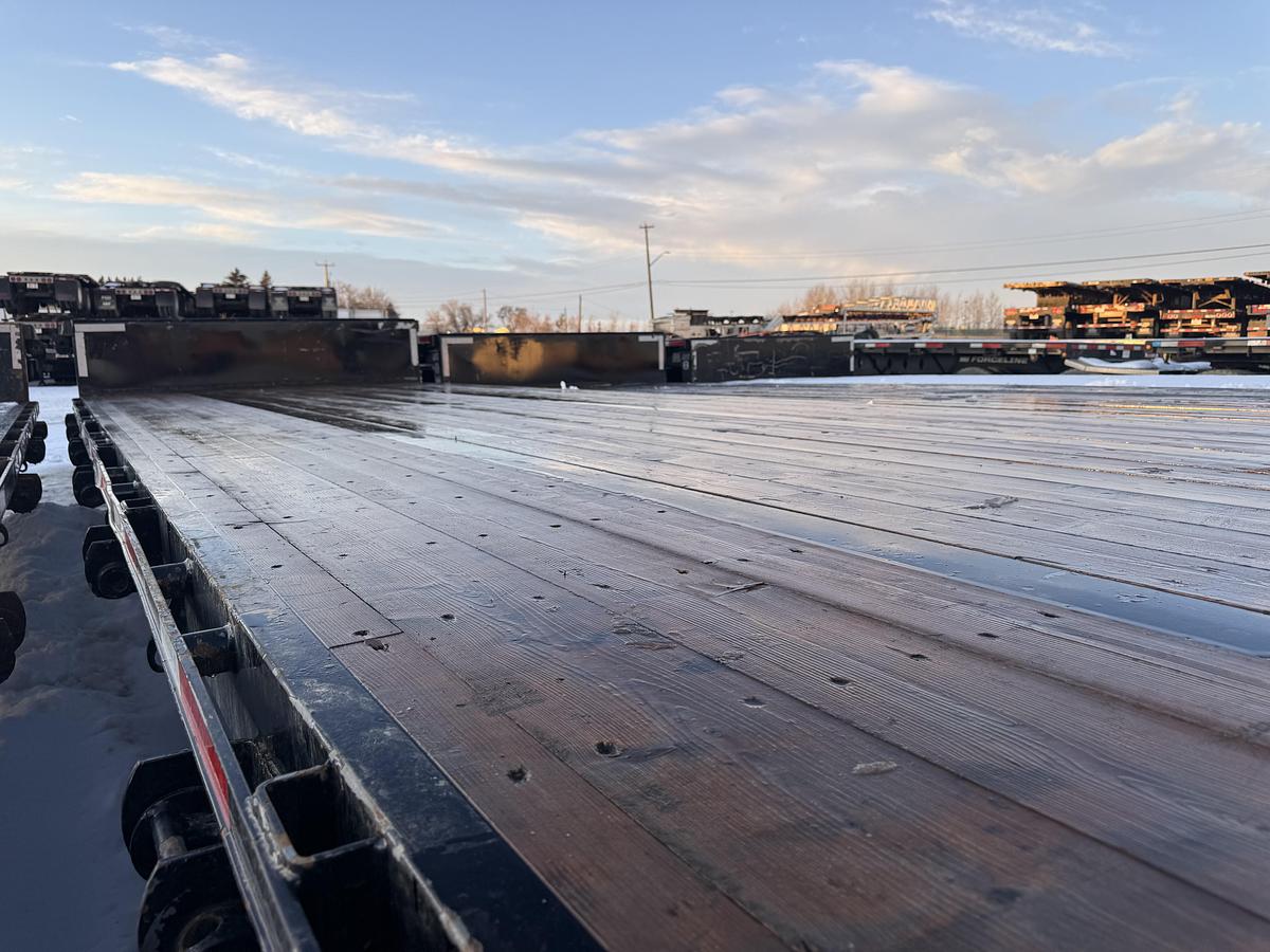 Used 2024 Lode King 53' Tridem Step Deck/Highboy