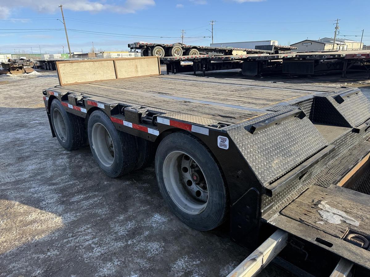 Used 2012 Muvall Tridem Double Drop Ag Trailer Mechanical RGN