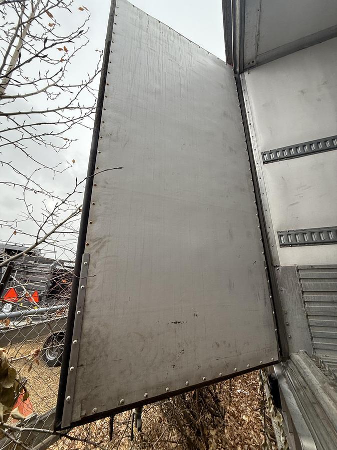 Used 2016 Utility 53' Tandem Reefer/Refrigerated Van