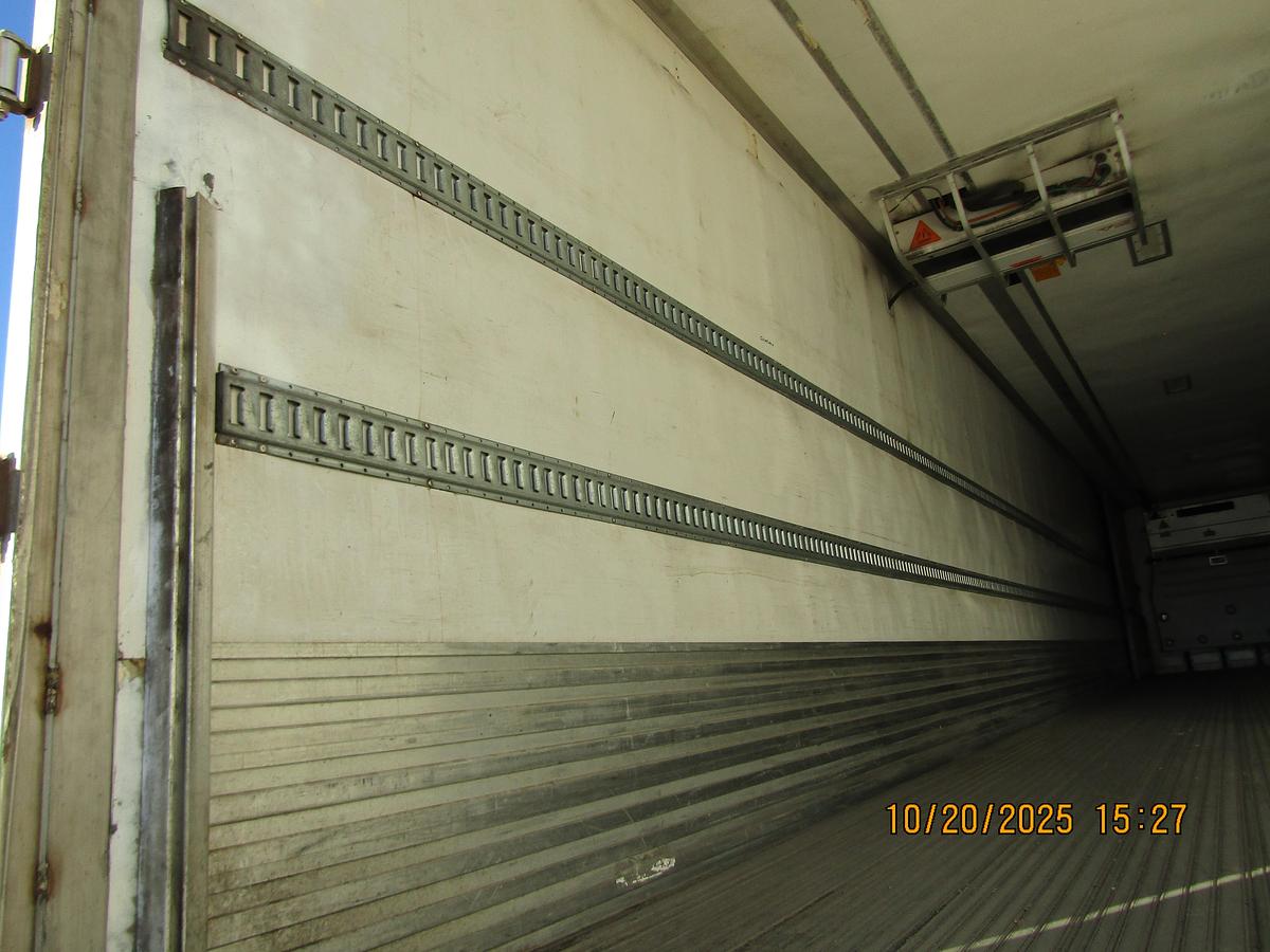 Used 2017 Utility 53' Multi-Temp Tridem Reefer/Refrigerated Van