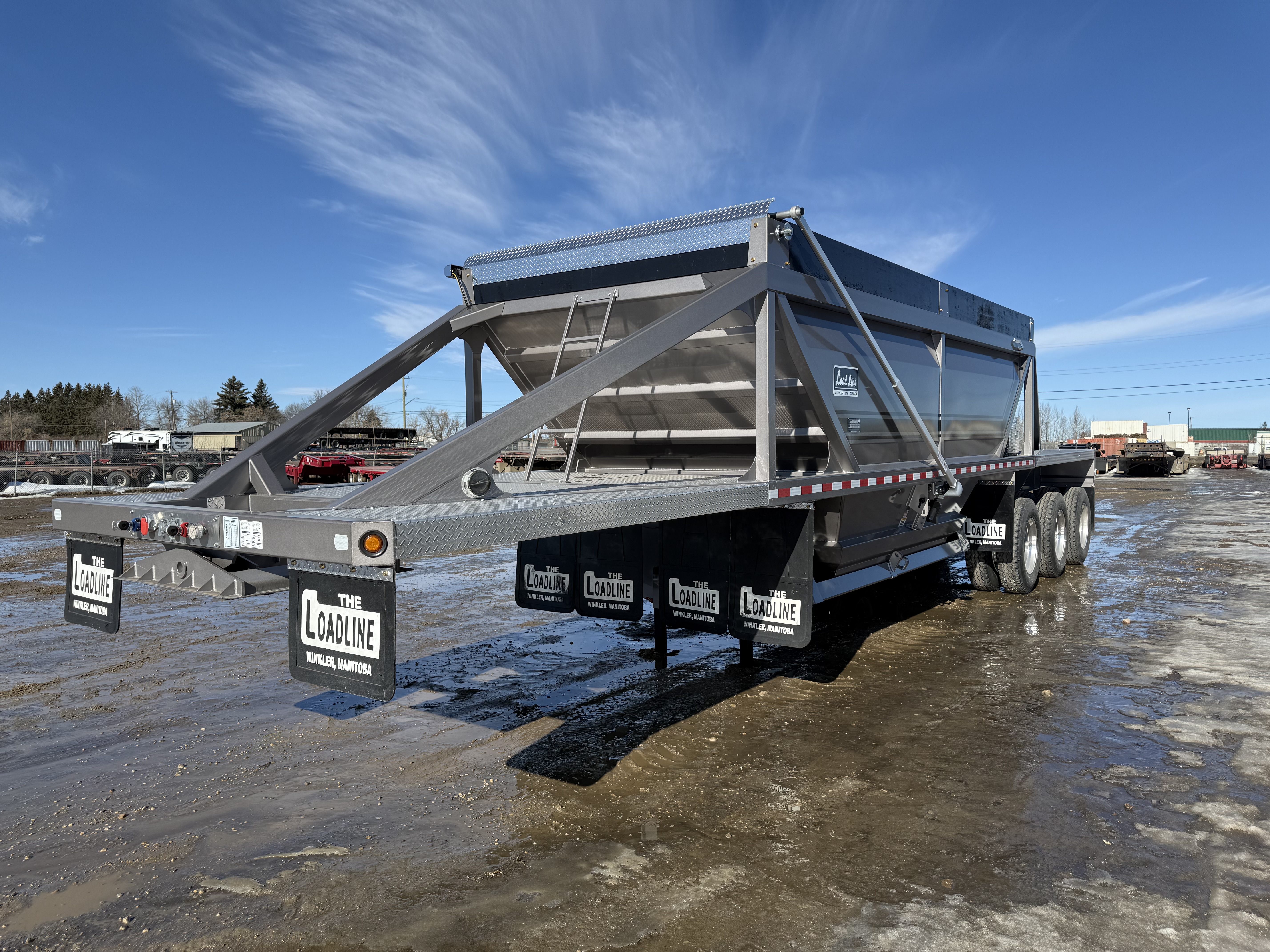 Used 2027 Load Line 42’ Tridem Clam Dump