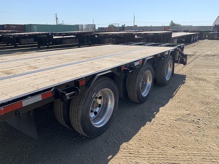 Used 2024 Lode King 53' Tridem Step Deck with Ramps
