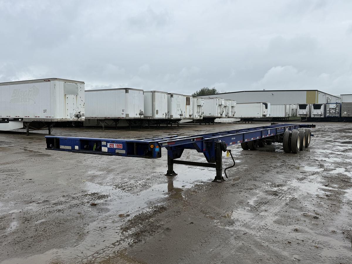 Used 2006 Hyundai 53' Tridem Container Chassis