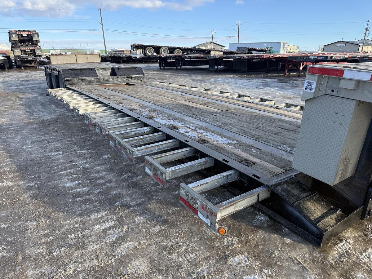 Used 2012 Muvall Tridem Double Drop Ag Trailer Mechanical RGN