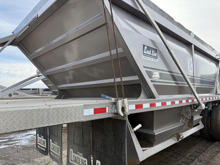 Used 2022 Load Line 40' Tridem Clam Dump