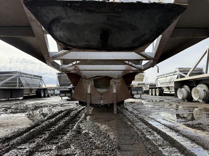 Used 2018 Load Line 38’ Tridem Clam Dump