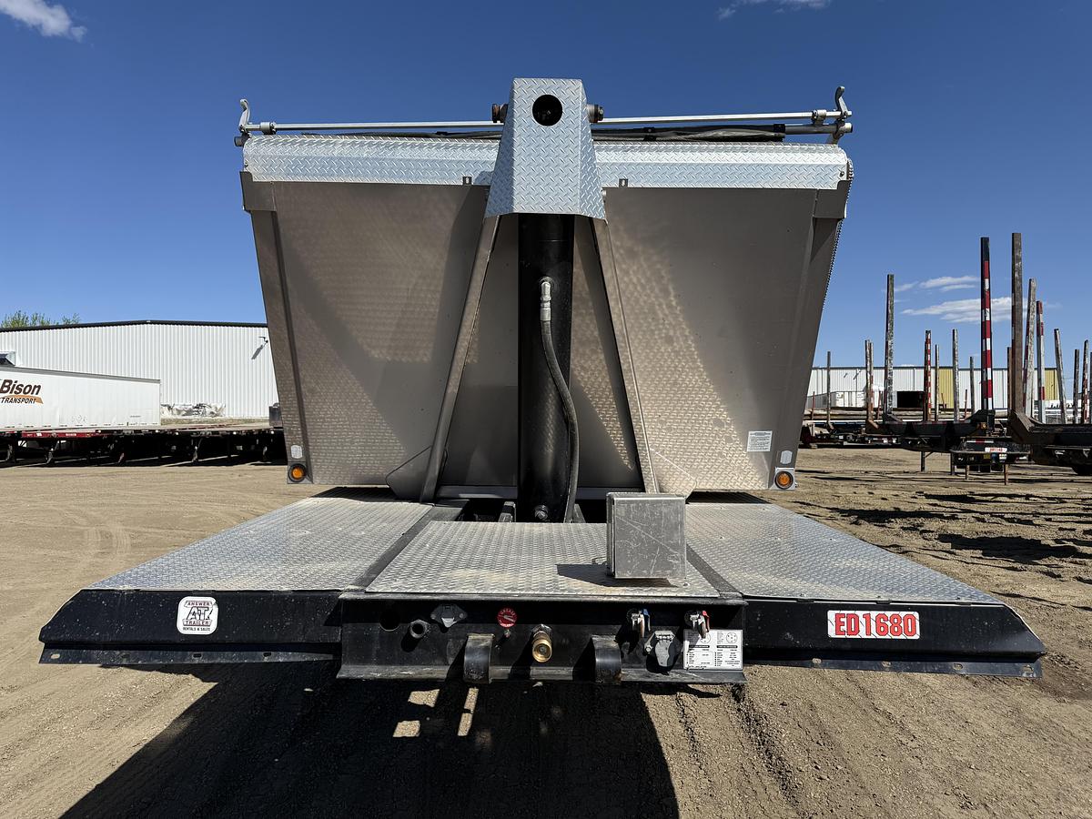 Used 2023 Load Line 35' Triaxle Gravel End Dump