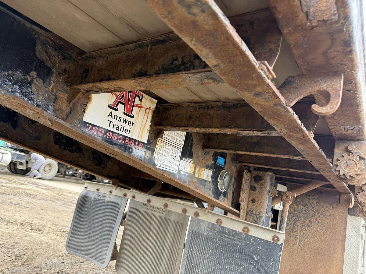 Used 2015 Cross Country Flat Deck Super B Lead/Pup