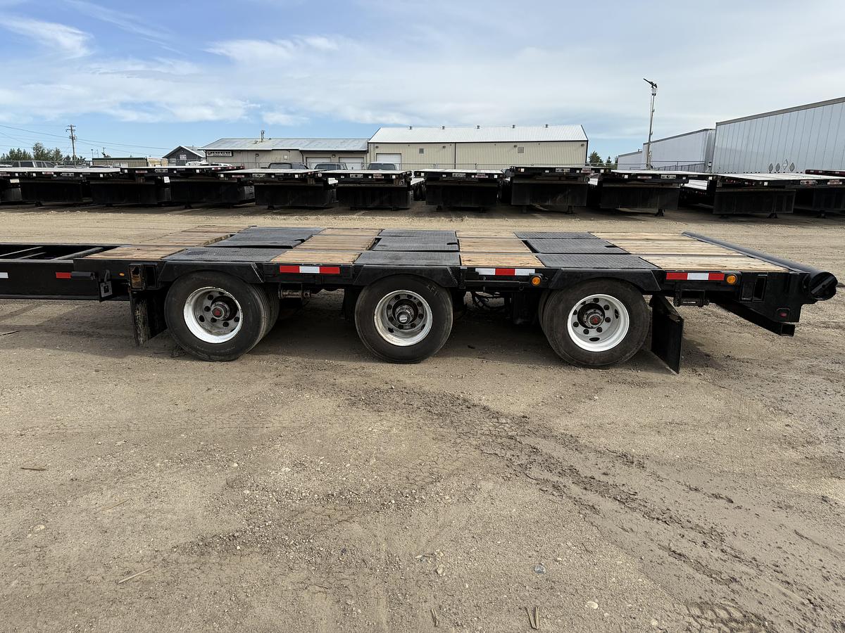 Used 2013 Manac 53' Tridem Extendable/Trombone Step Deck