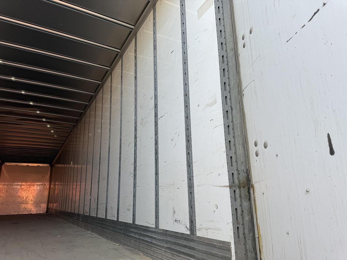 Used 2015 Vanguard 53' Tridem Dry Van Trailer