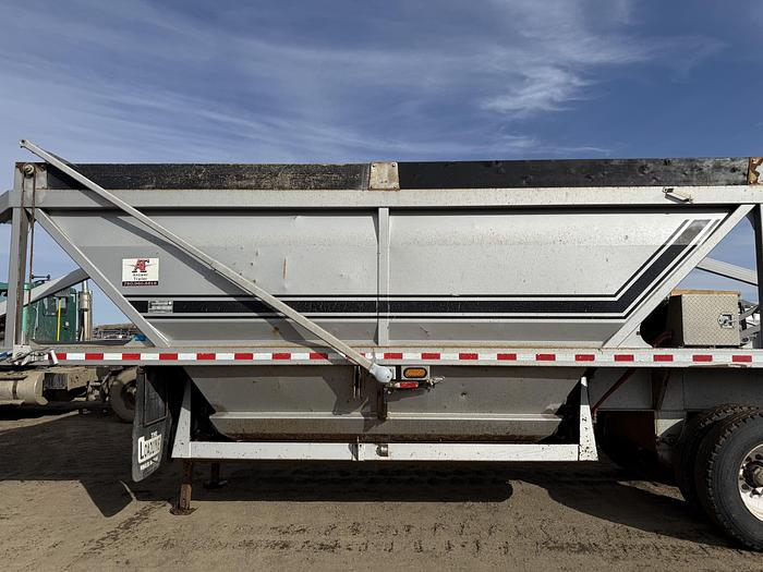 Used 2016 Load Line 42’ Tridem Clam Dump