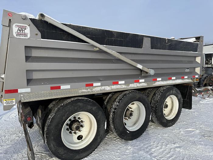 Used 2023 Load Line Tridem Gravel Pony Pup