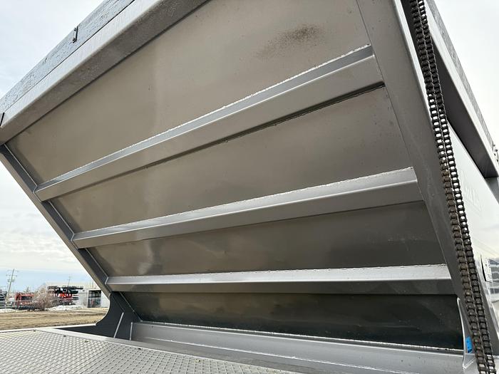 Used 2021 Load Line 40’ Tridem Clam Dump