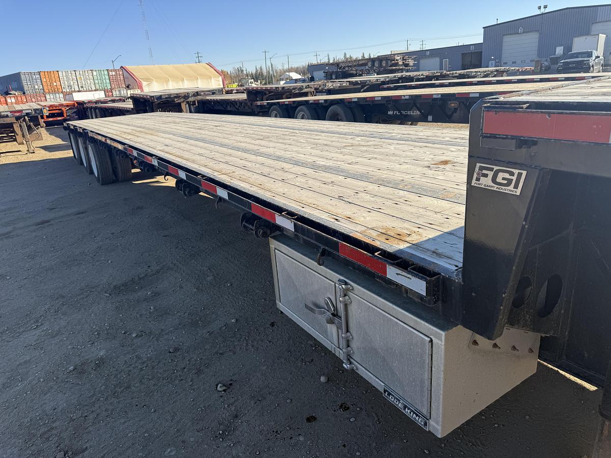 Used 2023 Lode King 53' Tridem Step Deck