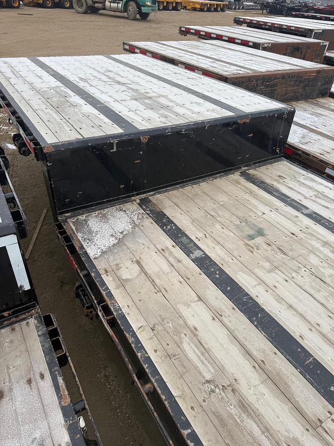 Used 2023 Lode King 53' Tridem Step Deck