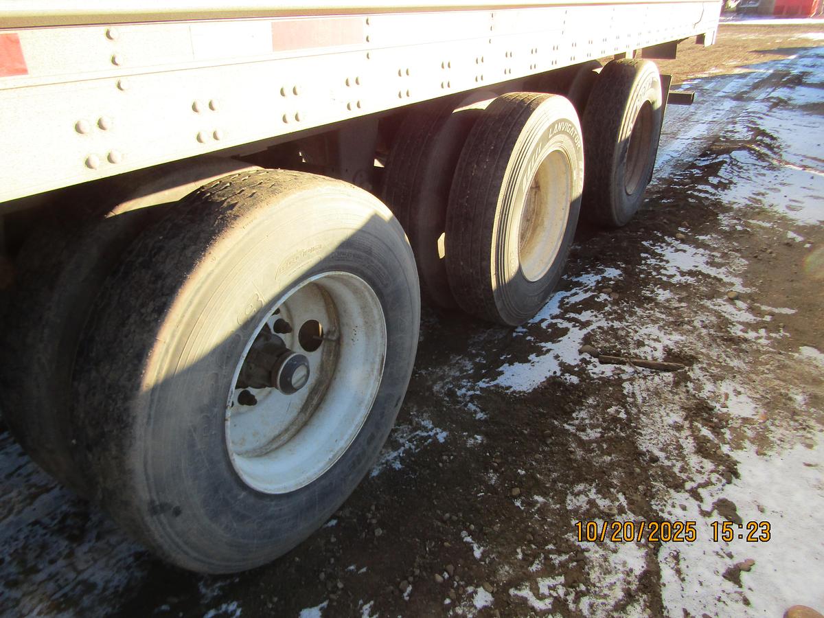 Used 2017 Utility 53' Multi-Temp Tridem Reefer/Refrigerated Van