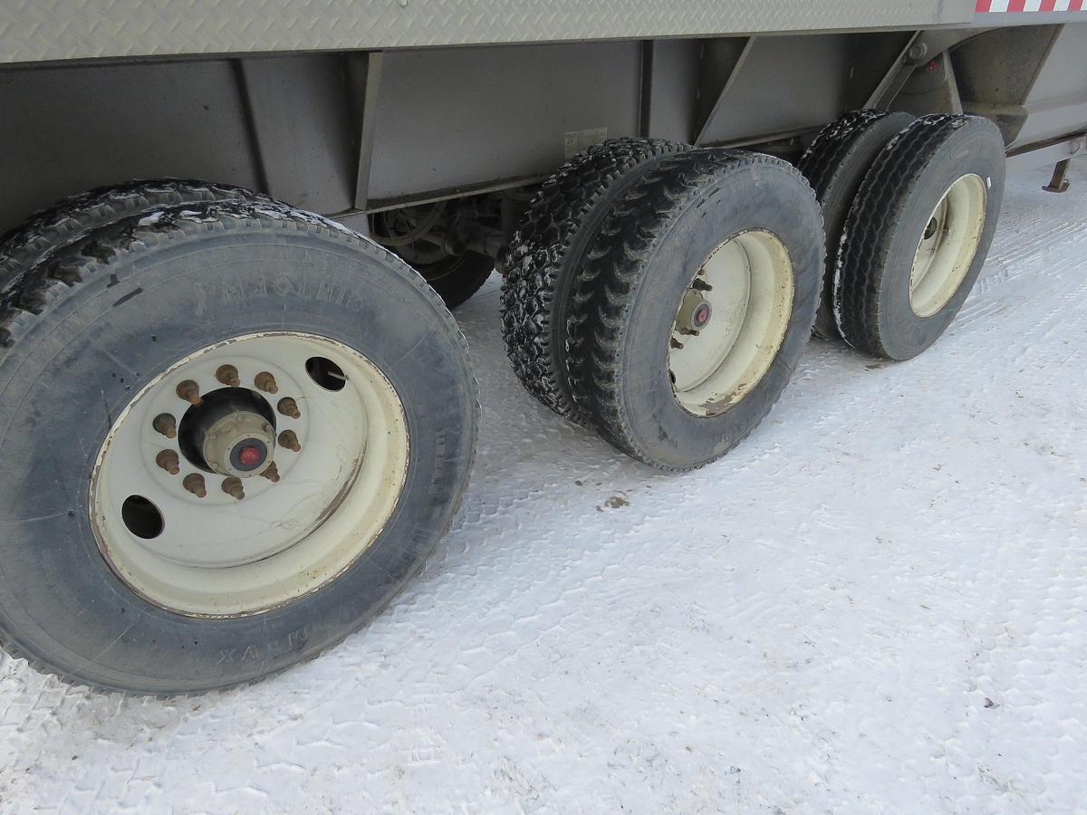 Used 2021 Load Line 40’ Tridem Clam Dump