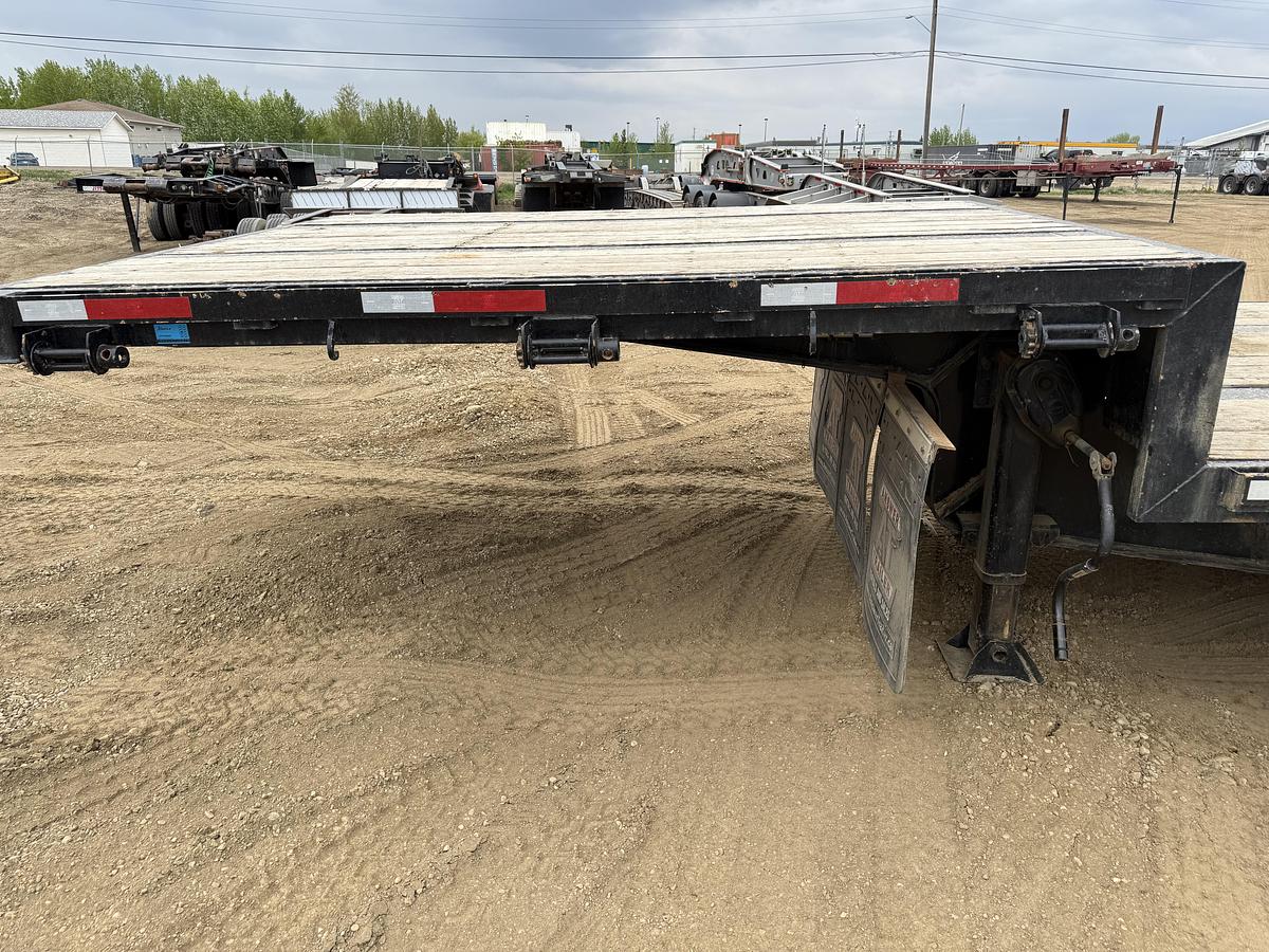 Used 2015 Manac 53' Tridem Step Deck