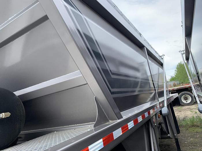 Used 2022 Load Line 38' Tridem Belly Dump