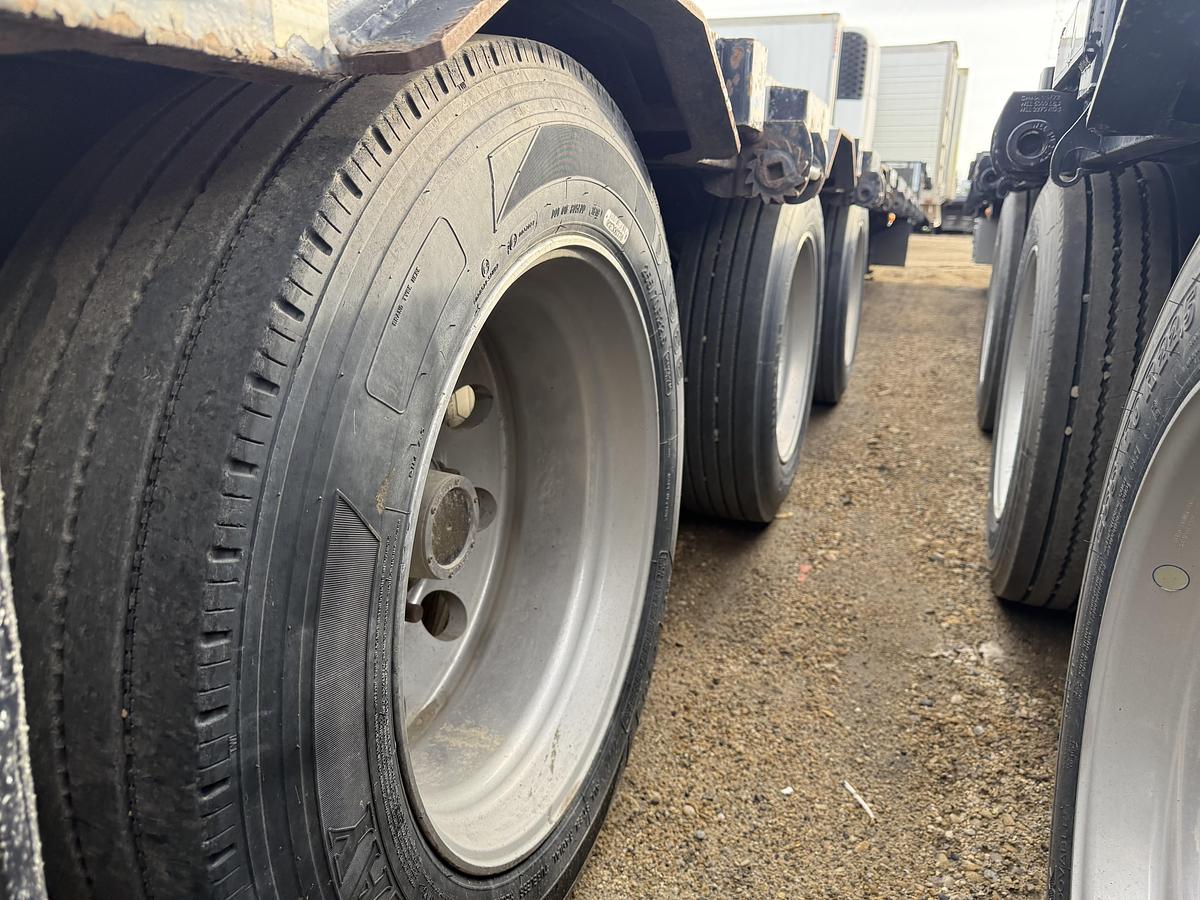 Used 2022 Lode King 53' Tridem Step Deck with Ramps