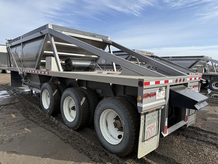 Used 2021 Load Line 40’ Tridem Clam Dump