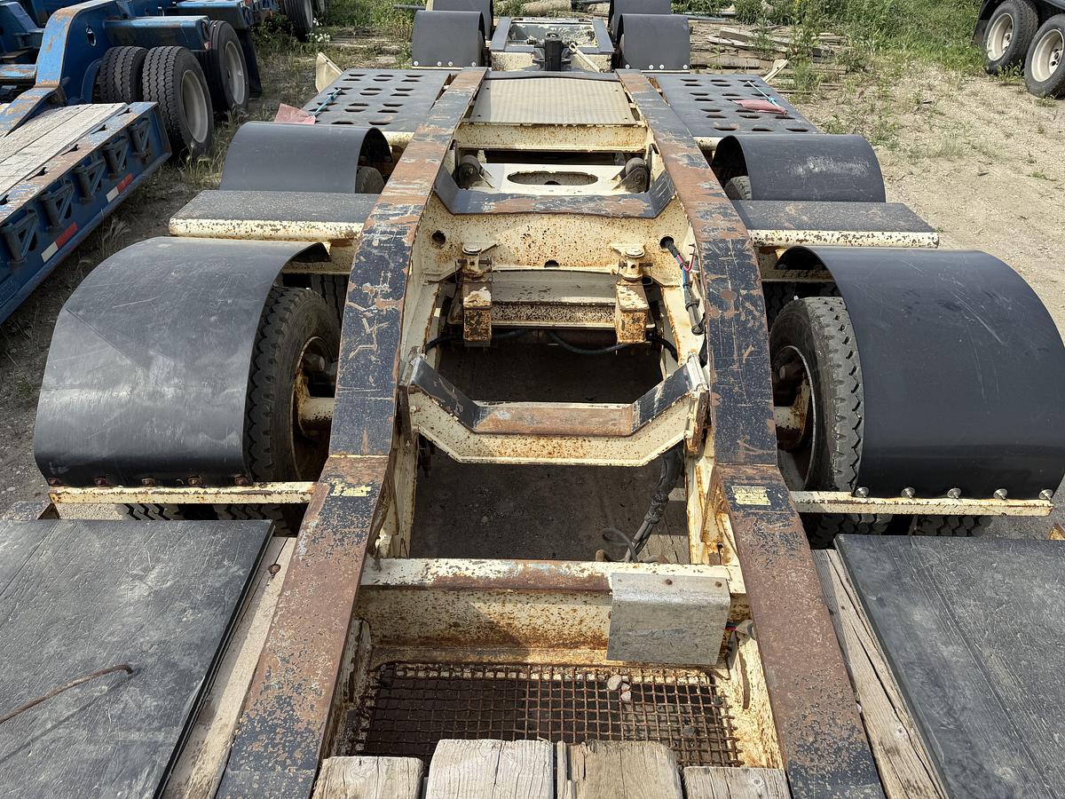 Used 2015 Aspen Hydraulic Low Bed / Low Boy Cali 9-Axle Combination