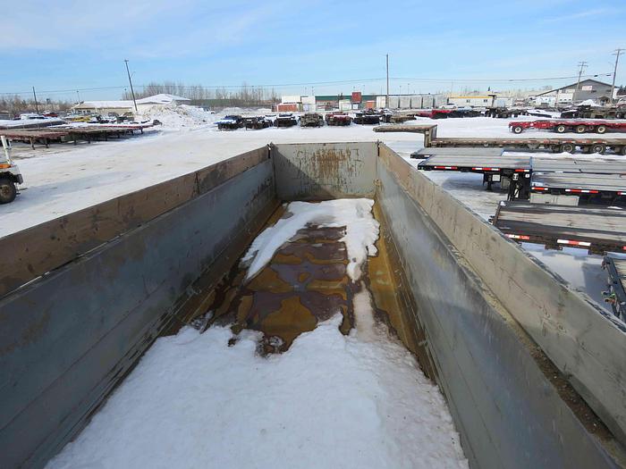 Used 2022 Load Line 35' Tridem End Dump