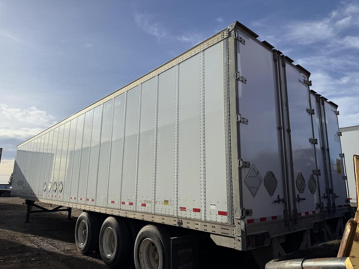 Used 2015 Vanguard 53' Tridem Dry Van Trailer