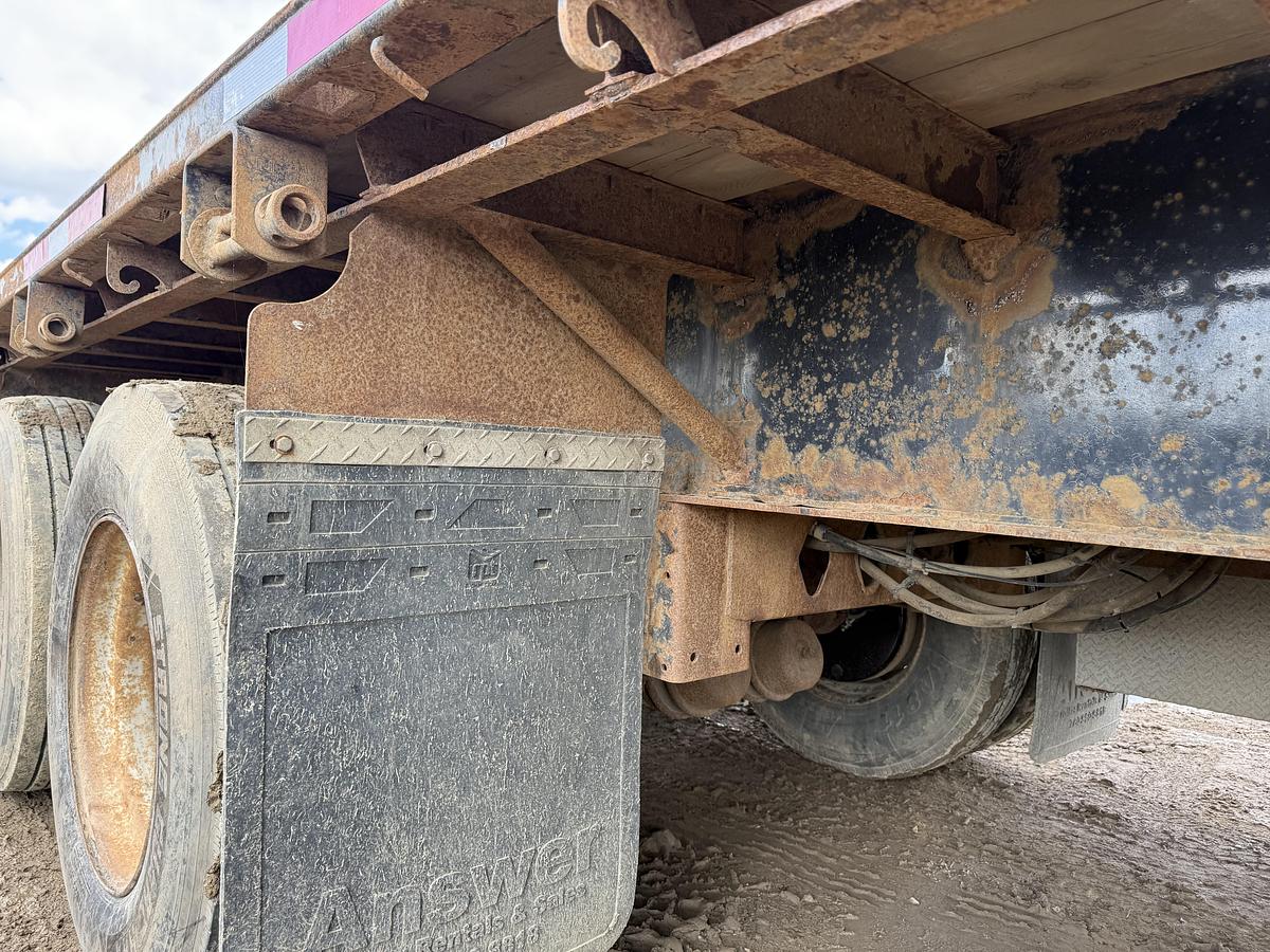 Used 2015 Cross Country Flat Deck Super B Lead/Pup