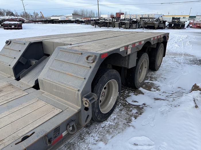 Used 2021 Brandt 12 Wheel Double Drop Low Bed