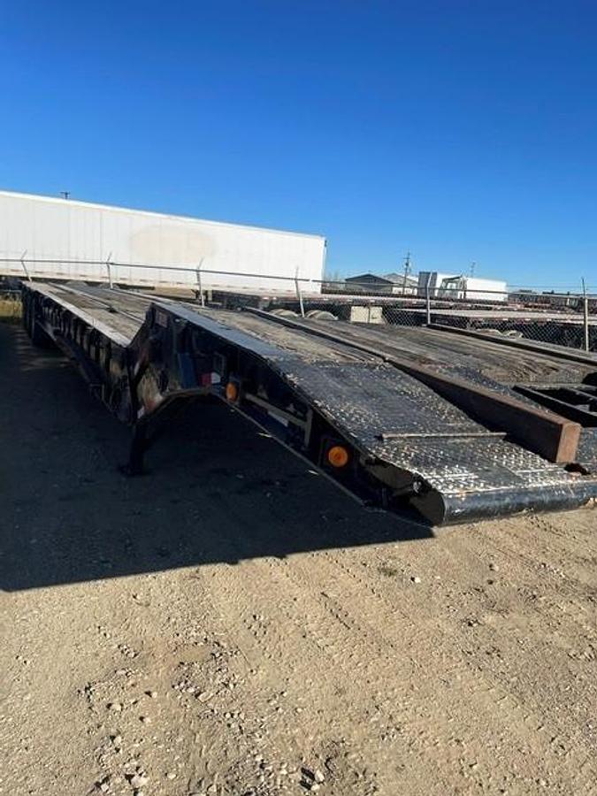 Used 2008 Doepker Tridem Scissor Neck with Rail - #SN1534