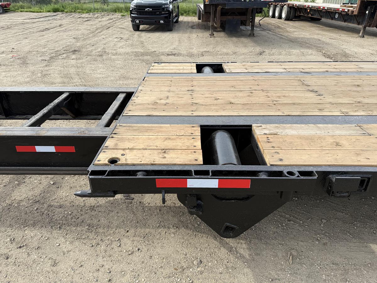 Used 2013 Manac 53' Tridem Extendable/Trombone Step Deck