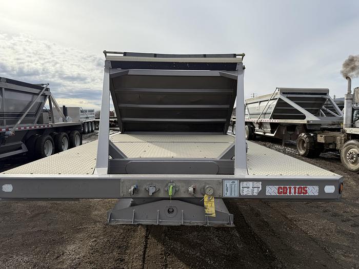 Used 2021 Load Line 40’ Tridem Clam Dump