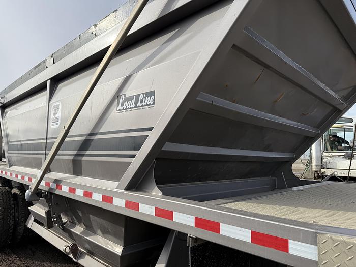 Used 2021 Load Line 40’ Tridem Clam Dump