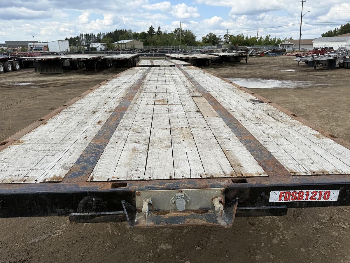 Used 2015 Cross Country Flat Deck Super B Lead/Pup